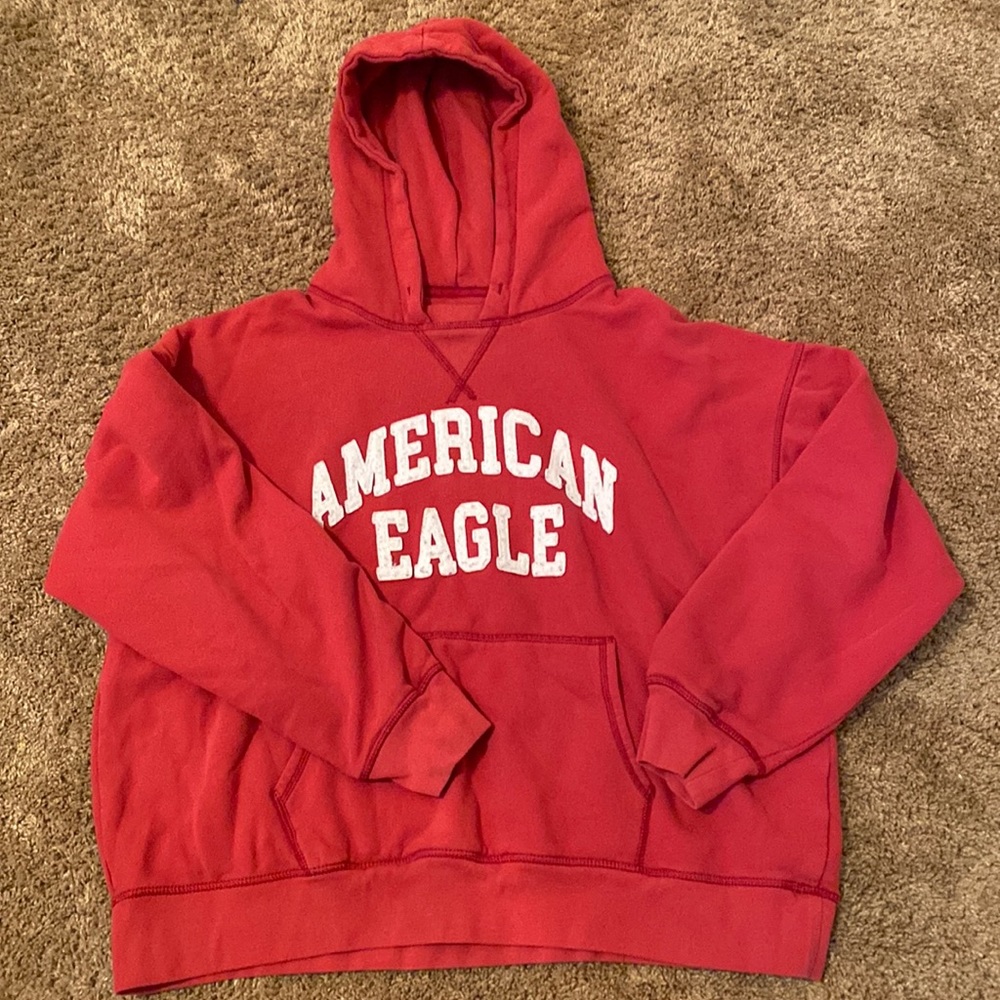 American Eagle: red sweatshirt